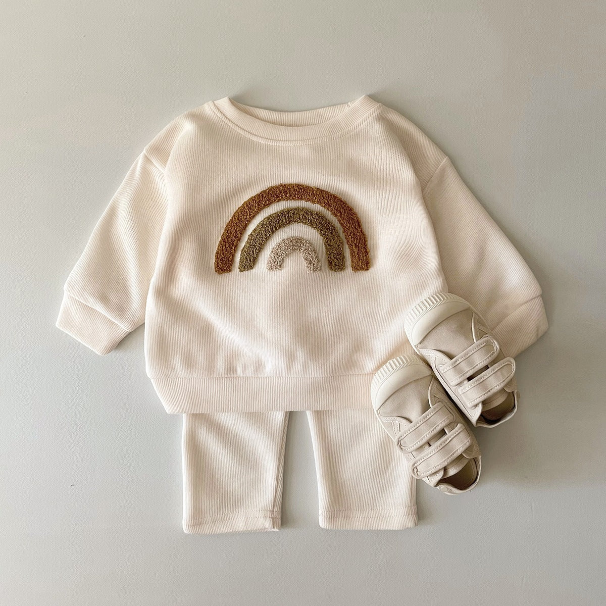 Embroidered baby long sleeve two-piece autumn baby clothes set with rainbow design and matching shoes