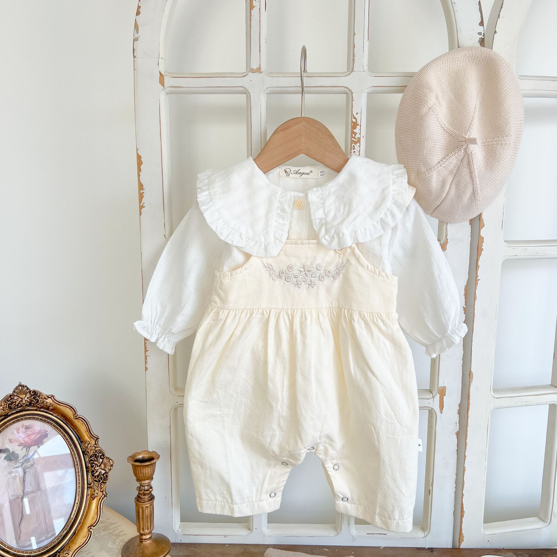 Luxury baby girl outfit affordable white loose adjustable suspender romper with ruffled collar and long sleeves